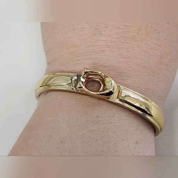 Coach | Jewelry | Nwt Coach Goldtone Signature Sculpted  display picture 2